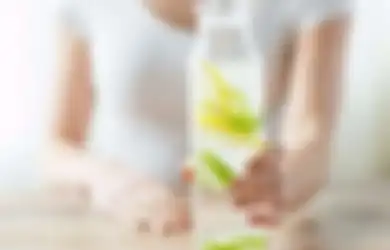 5 Manfaat Minum Infused Water Lemon dalam 30 Hari, Sehat dan Glowing