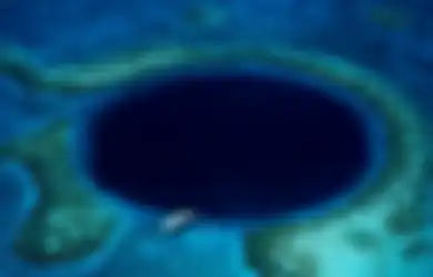 Terungkap! Inilah Isi dari Lubang Besar Belize, Salah Satu Misteri Laut Terbesar di Dunia