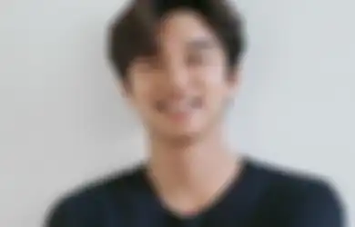 Merayakan 20 Tahun Berkarya, Gong Yoo Sapa Penggemar Lewat IG!