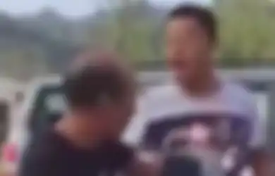 Seorang Pria Balas Dendam, Gebukin Mantan Gurunya yang Ia Tuduh Pernah Menendangnya Sekitar 20 Tahun yang Lalu