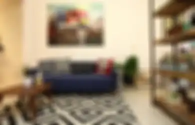 Inspirasi dari Pasar Loak, Intip Desain Rumah Mungil Luas 90 Meter Ini