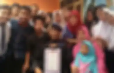 Salut, dengan Gaji Pas-pasan, Anggota Brimob Ini Berhasil Hidupi 79 Anak Yatim Selama Lebih dari 11 Tahun