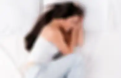 Tidur Miring ke Kiri Bisa Cegah Asam Lambung Naik? Ini Penjelasannya!
