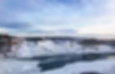 AS Beku dengan Suhu Mencapai 52 Derajat, Air Terjun Terbesar di Dunia, Niagara, pun Jadi Daratan Es