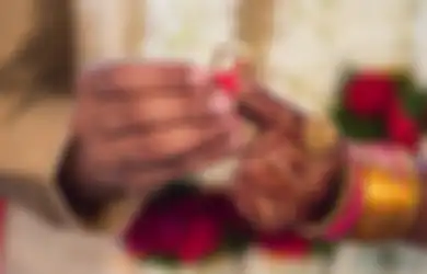 Dinyatakan Positif Covid-19 Beberapa Menit Jelang Acara, Pasangan Pengantin Ini Akhirnya Menikah dengan Cara Tak Biasa, Begini Ceritanya yang Mencengangkan
