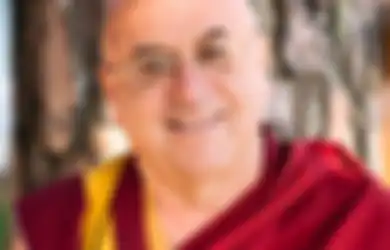 4 Rahasia Kebahagiaan Matthieu Ricard, Pria Perancis yang Dijuluki Peneliti Sebagai Manusia Paling Bahagia di Dunia