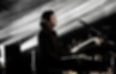 Menangis Saat Gantikan Posisi Ayahnya di Konser Reuni Dewa 19, Dul Jaelani Akui Air Matanya Sudah Jatuh Sebelum Masuk Panggung