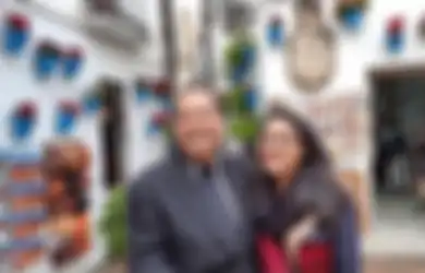 Bergaya Layaknya Rakyat Biasa, Putri Tanjung Langsung Rendah Diri Saat Dijemput Boy William di Depan Gedung Megah Miliknya: Bapak Gue yang Punya!
