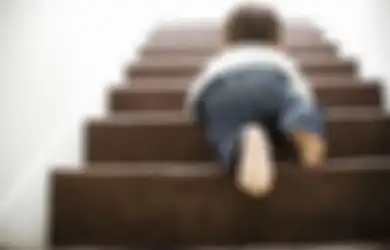 Catat! Ini 5 Aspek Penting dalam Mendesain Tangga yang Aman untuk Anak