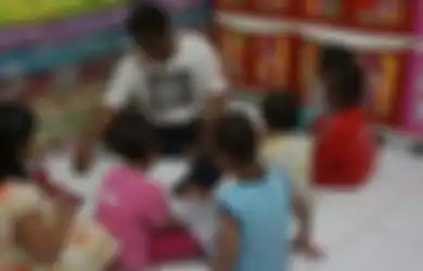 14 Siswa SD Dikeluarkan karena Idap HIV/AIDS: Memang Seperti Apa Sih Cara Penularan HIV?