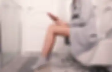 Jangan Lagi Membawa Ponsel ke Dalam Toilet Saat Sedang BAB, Ada Bahaya Mengerikan ini yang Mengintaimu