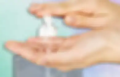 Benarkah Cairan Pembersih Tangan Efektif dalam Membunuh Bakteri?