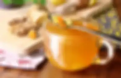 Besok Pagi Wajib Coba, Minum Air Rebusan Kunyit Saat Perut Masih Kosong di Pagi Hari, Manfaatnya Benar-benar Tak Terduga!