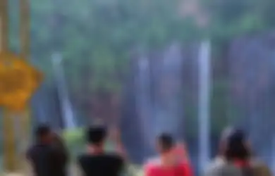 Mengunjungi Air Terjun Tumpak Sewu di Lumajang, 'Niagara'-nya Indonesia