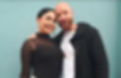  5 Bulan Terpisah, Melaney Ricardo Syok dan Tak Mau Dekat Setelah Tahu Tyson Lynch Pulang ke Rumah hingga Bikin Sang Suami Berlinang Air Mata: Kenapa Kamu Disini?