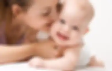 Bayi 10 Bulan Positif Covid-19 Setelah Diajak Melayat oleh Orangtuanya hingga Diciumi Banyak Orang: Ini Bahayanya Bila Bayi Dicium Sembarangan, Bisa Sebabkan Kematian