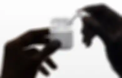 Apple Bakal Luncurkan AirPods Masa Depan dengan Fitur Cek Suhu Badan!