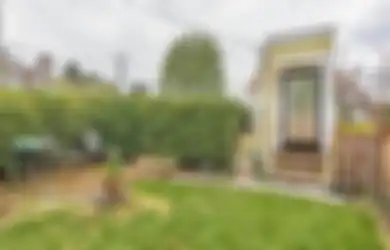 Rumah Ini Hanya Memiliki Lebar 1,4 meter Tapi Dihargai Sampai Rp4,9 Miliar, Tak Disangka Hal Inilah yang Membuat Harganya Fantastis