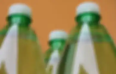 Klaim Botol Plastik Air Minum Penyebab Kanker, Bagaimana Kebenarannya?