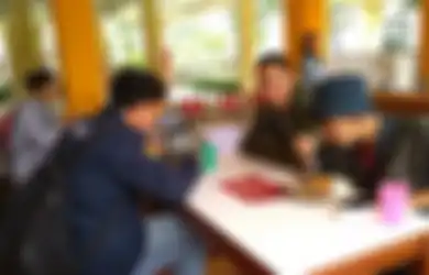 Kisah Perjuangan Mahasiswa Peraih Beasiswa Bidikmisi, Terbiasa Makan Nasi Garam Demi Menyambung Hidup