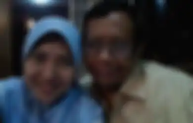 Identitasnya Sebagai Anak Pejabat Sengaja Dirahasiakan, Ini 3 Anak Mahfud MD yang  Salah Satunya Ada yang Sampai Dikira Mahasiswa Kurang Mampu, Sang Dosen Syok Saat Tahu Faktanya!