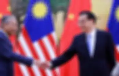 Berkali-kali 'Haramkan' Pinjaman dari China, Mahathir Justru Setuju Proyek Kereta Cepat yang Dibiayai China