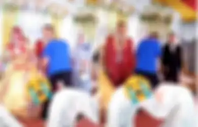 Kisah Pengantin Wanita yang Terisak di Pelukan Pria yang Diduga Mantan Kekasihnya di Hadapan Suami yang Baru Dinikahinya