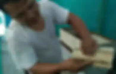 Hanya Dengan Budidaya Lalat, Warga di Kampung Ini Bisa Beri Beasiswa dan Bayar BPJS