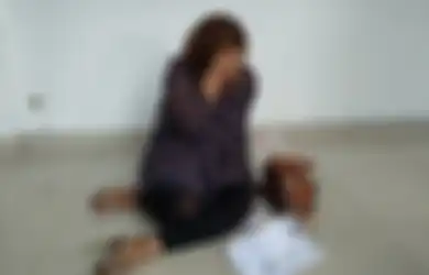 Gugatannya Terhadap Elvi Sukaesih Ditolak Hakim, Mega Makcik Luapkan Emosi Hingga Tumbang di Teras Pengadilan: Tunggu Karma Selanjutnya!