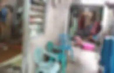 Bekerja Sebagai Tukang Cuci dan Merawat 2 Anak, Beginilah Kisah Pilu Istri dari KPPS yang Meninggal Saat Pemilu 2019