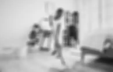Rela Jadi Cleaning Service Padahal Bapaknya Bos di Kantor Tersebut, Aksi Anak Ini Buat Warga Twitter Berdecak Kagum!