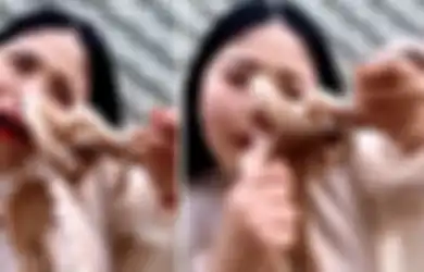 Ingin Makan Gurita Hidup-hidup, Vlogger Wanita Ini Malah Dapat 'Karmanya'