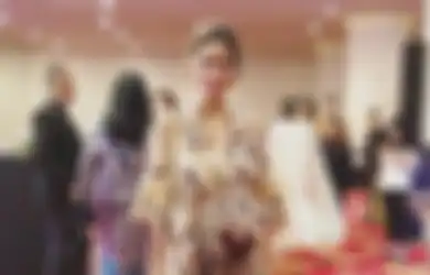 Demi Pasangan, 5 Artis Indonesia Ini Rela Jadi Mualaf Setelah Menikah!