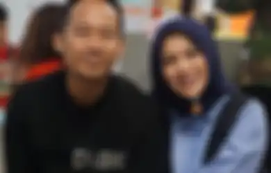 Dulu Jualan Combro Sekarang Bos Restoran, Begini Rumah Megah Denny Cagur Bak Istana Kerajaan, Dapurnya Wow Banget