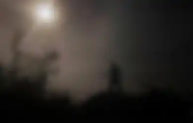 Mendaki Gunung Sendirian di Tengah Malam, Pria Ini Alami Kejadian Tak Biasa, Wajahnya Tiba-tiba Berlumuran Darah