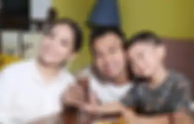 Raffi Ahmad Bongkar Kelakuan Istrinya yang Sering Minta Cerai, Sikap Nagita Slavina Pada Sang Suami Saat Makan Jadi Sorotan