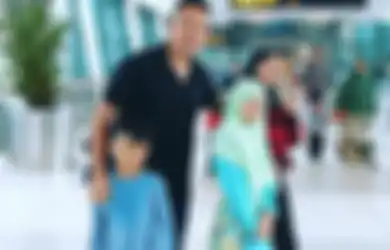 Kerap Gembar-gembor Sudah 24 Kali Nikah Siri, Vicky Prasetyo Tertampar Saat Disentil Anak Sendiri Gegara Kelakuannya: Daddy Aku Malu