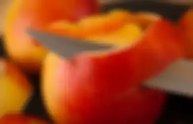 Nyesel Baru Tahu, Mulai Sekarang Jangan Lagi Buang Kulit Buah ini, Ampuh Atasi Masalah Rambut Beruban loh