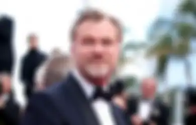 Christopher Nolan Dikabarkan Lagi Garap Film tentang Penemu Bom Atom J. Robert Oppenheimer