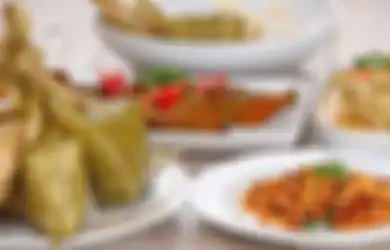 Jangan Langsung Tergiur Hidangan Lebaran di Atas Meja, Ternyata Ini Resiko Terlalu Banyak Konsumsi Makanan Manis dan Bersantan, Ngeri!