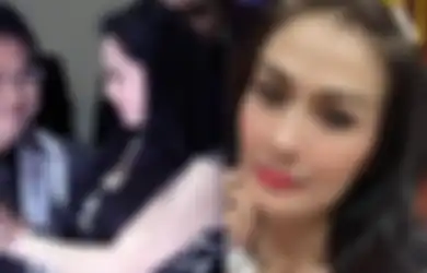 Mulut Lemesnya Ungkit-ungkit Soal Kisah Asmara Terlarang Meriam Bellina dan Hotman Paris, Masa Lalu Iis Dahlia dengan Sang Pengacara Justru Dibongkar Sosok Ini: Bukannya Selingkuhanmu?