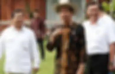 Puji Dosen Senior UI Sehabis Diskusi Soal Utang Negara, Luhut Binsar Kirim Pesan Menohok Buat Ekonom Kondang yang Ngacir Duluan Sebelum Terima Tantangan Debat: 'Semua Boleh Kritik, Asalkan...' 