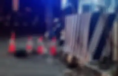 Breaking News - Bom Bunuh Diri Meledak di Kartasura Solo