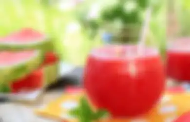 Syahrini Rutin Mengonsumsinya Untuk Kecantikan, Ternyata Jus Semangka Juga Bisa Cegah Kanker dan Stroke