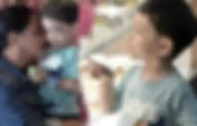 (Video) Tingkah Iriana Jokowi Bawa Tas Besar saat Momong Cucu Ini Menuai Perhatian dan Pujian