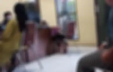 Pamer Uang hingga Hampir Lempar Mangkuk, Arisan Ibu-Ibu Politisi di Warung Bakso Berujung Ricuh