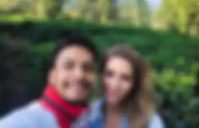 Sempat Tunda Momongan Usai Menikah, Akhirnya Randy Pangalila Umumkan Kehamilan Pertama Sang Istri, Kompak Pamerkan Foto USG Sambil Berpose Mesra, Selamat Ya!
