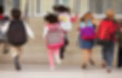 Sekali Lagi, Ingatlah! Berat Tas Sekolah Anak Tak Boleh Lebih dari 10 Persen dari Berat Badannya Sendiri