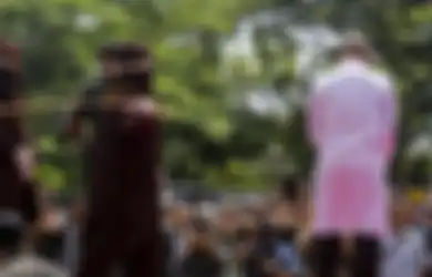 Nekat Berzina Lalu Dapat Hukuman Cambuk 100 Kali, Seorang Pria di Aceh Sudah Tumbang Duluan di Cambukan ke-74