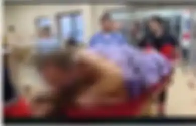 Bak Kena Azab, Kemaluan Pasangan Gay Ini Gancet, Kondisi Keduanya Saat Dievakuasi Bikin Ngilu
